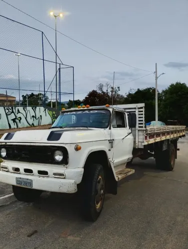 Vendo ou troco por carro