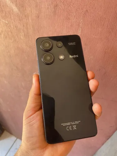 Vendo esse redmi note 13 , 128gb , biometria funcionando, celular impecável, único dono