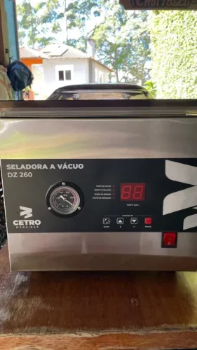 Seladora a vácuo DZ 260 (Cetro)