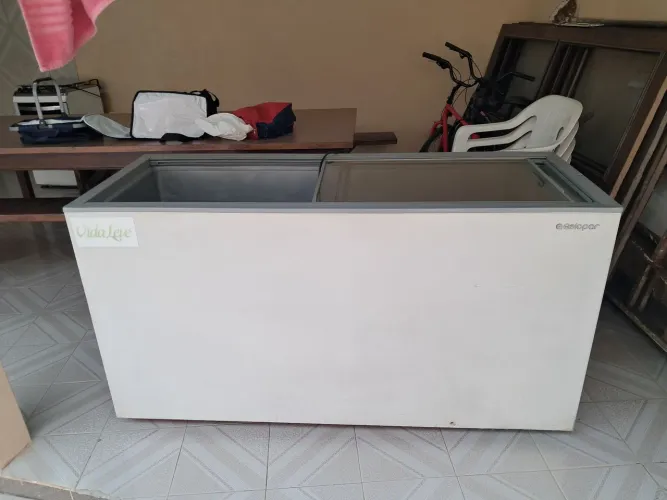 Freezer Horizontal GHDE-510 H CZ Dupla Ação 2 Tampas de Vidro Reto Deslizantes 532 L - Gel