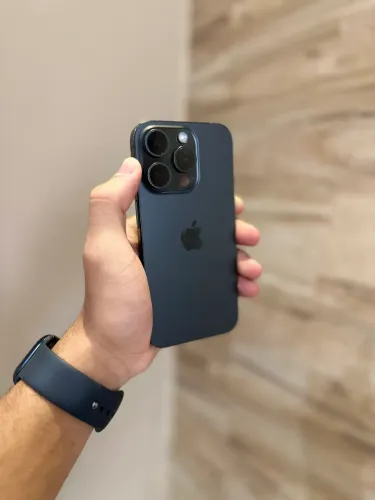 iPhone 15 pro 256gb