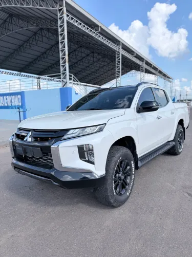 Mitsubishi L200 Triton Sport HPE-S 2.4 CD Dies. AUT 2022