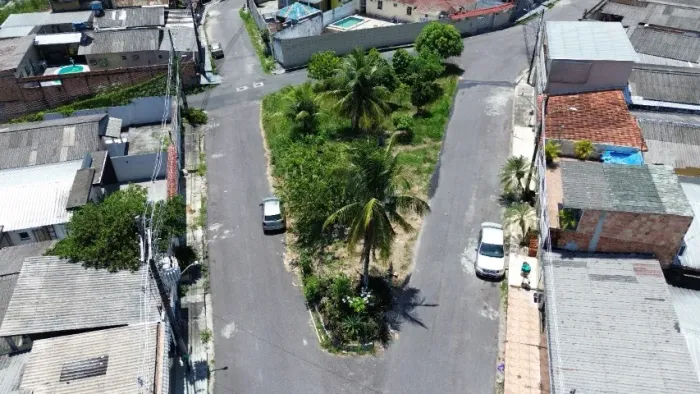 TERRENO-LOTE ÚNICO