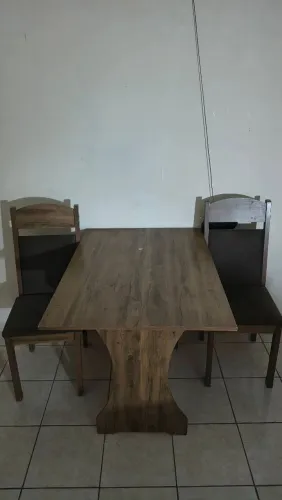 Mesa à venda - R$ 250