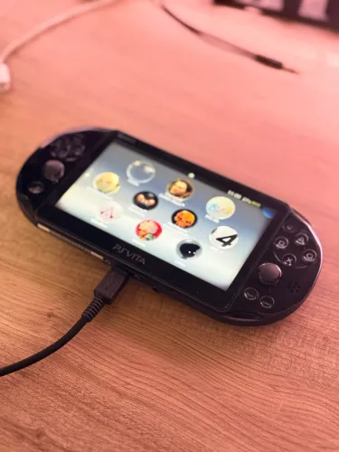 PSVita 2000 Slim Desbloqueado