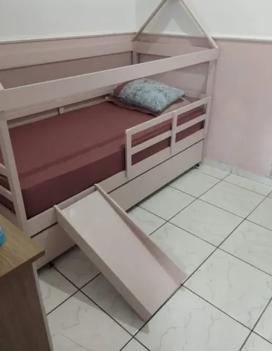 Cama Casinha com escorregador