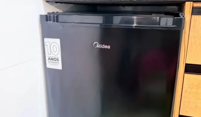 Frigobar Midea 124L