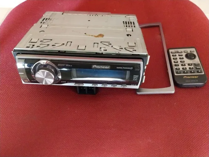SOM PIONEER CD DEH-6980IB COM CONTROLE REMOTO. 