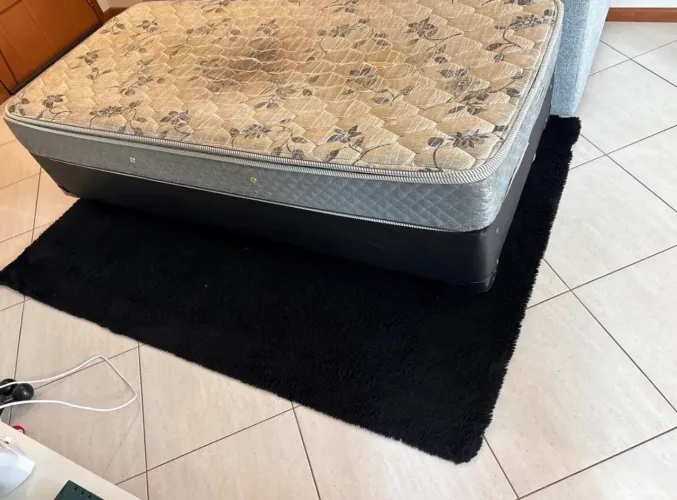 Base cama box com colchão solteiro