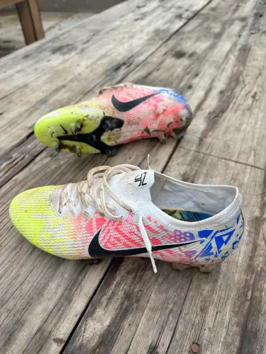 Chuteira nike mercurial vapor 13 elite Neymar jr Jogo prismático