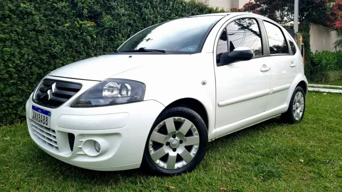Citroen C3 GLX 1.4/ GLX Sonora 1.4 Flex 8V 5P 2012