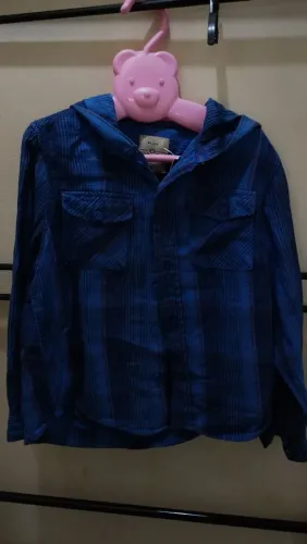 Camisa xadrez com capuz 6 anos