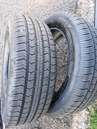 Pneu seminovo novo