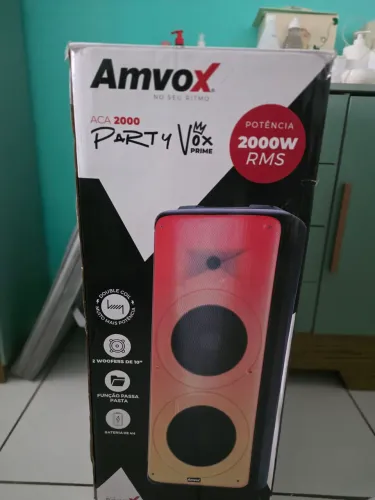 Caixa de som nova amvox aca 2000w party vox prime