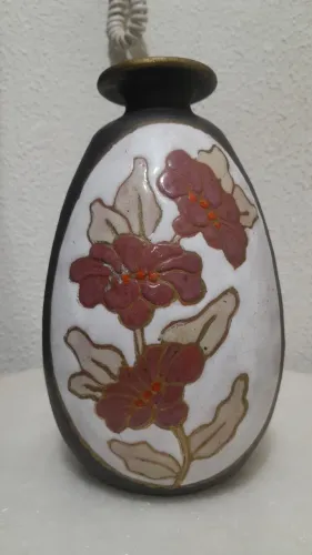 Antigo vaso ceramica com trabalho em cloisoné