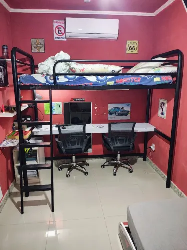 Beliche em aço com bancada de estudo em aço+mdf