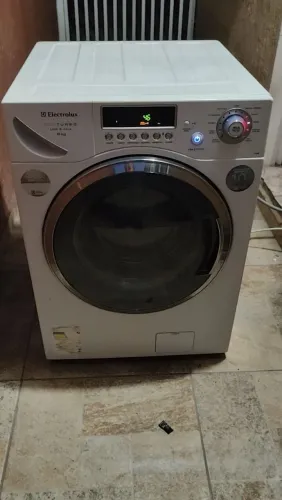 Lava e seca Electrolux Lse 09 9 kg.