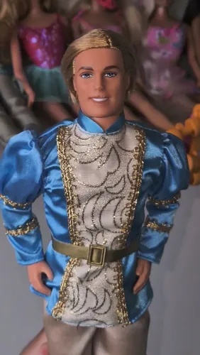 Ken príncipe do filme rapunzel