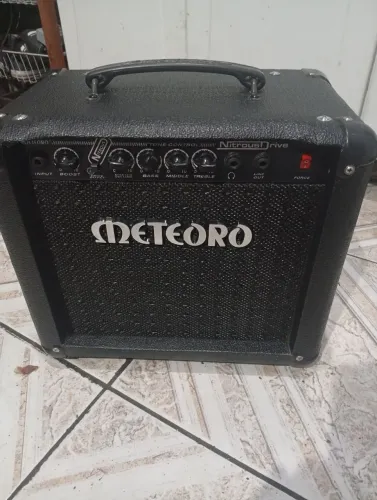 Meteoro nitrous drive 30 watts semi nova pouco usada 