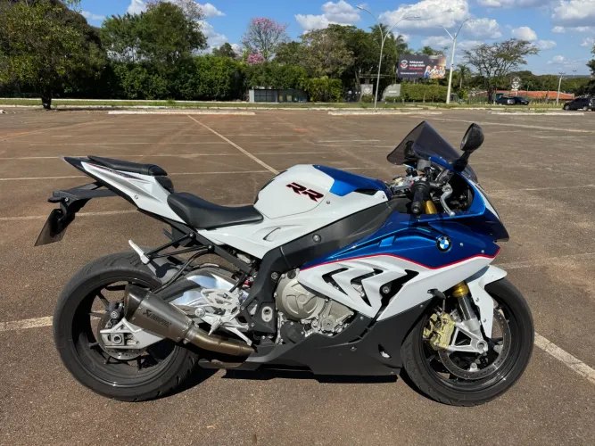 BMW S1000 RR 2016 - baixa km