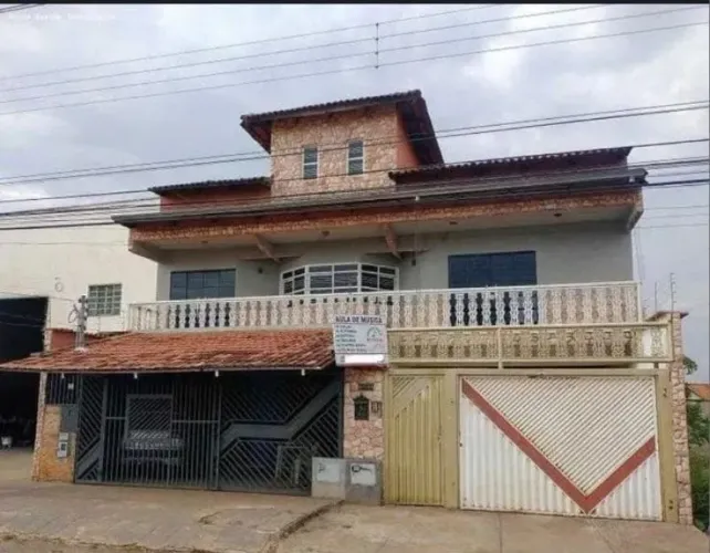 Sobrado à Venda - Solar Bougainville | Goiânia - GO