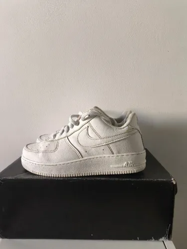 Tênis Nike Air force 1 branco. Tam 36