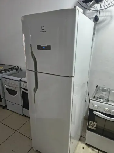 Geladeira Eletrolux Frost Free
