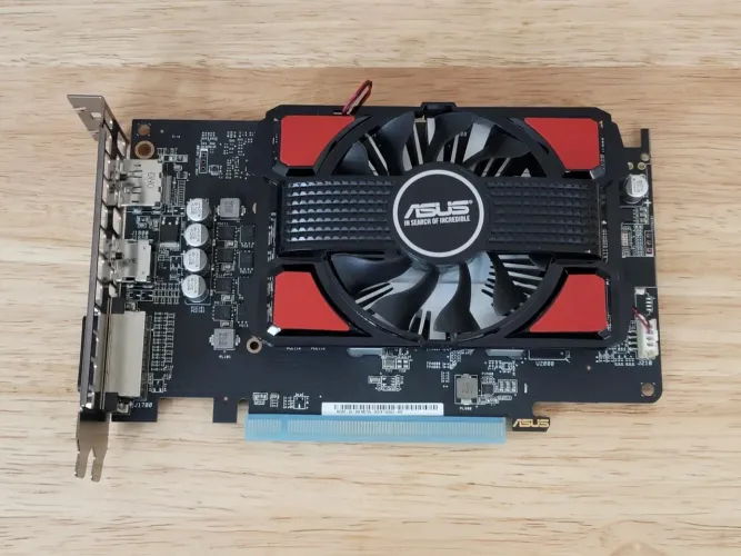 Placa Vídeo Radeon RX550 de 4GB GDDR5