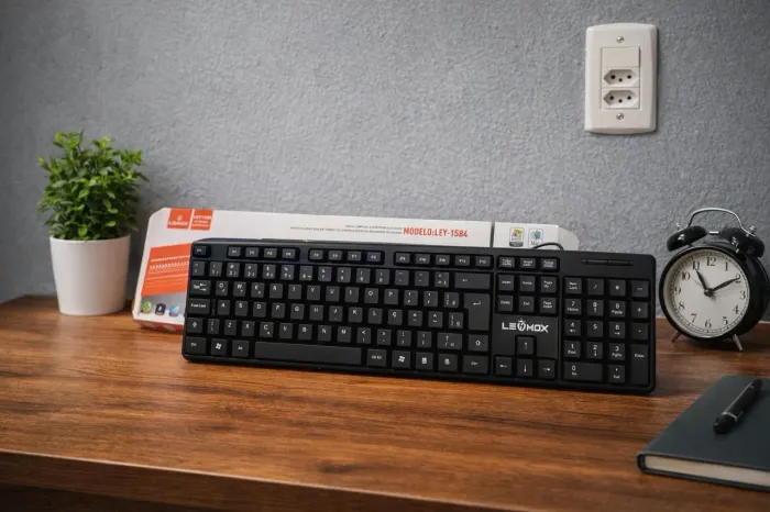 Teclado LEOMOX - Modelo LEY-1584