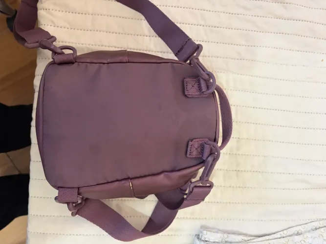 Mini mochila pulma roxa