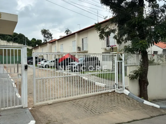 Casa de condomínio em Rua Surucuá - Quinta dos Angicos - Cotia/SP