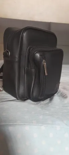 Bolsa Tiracolo Preta Corino - 3 Zíperes | Seminova |