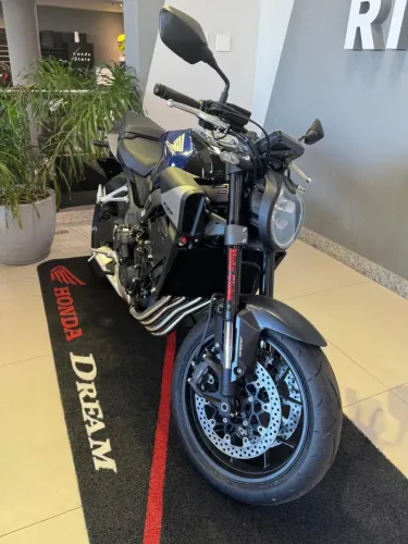 CB 650R E-CLUTCH - Lançamento 2026