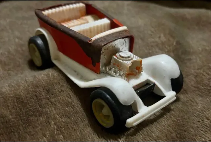 Antiga Miniatura Calhambeque Carrinho