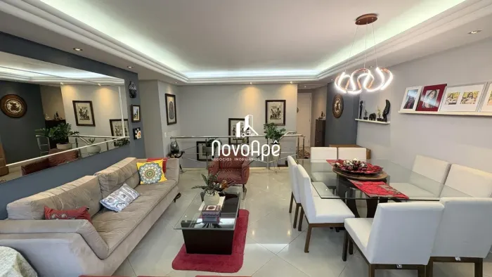 Apartamento à venda na Rua Carlos de Vasconcelos, Tijuca.