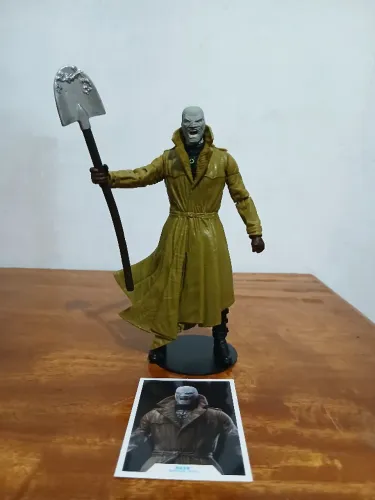 Figura Hush McFarlane DC Multiverse