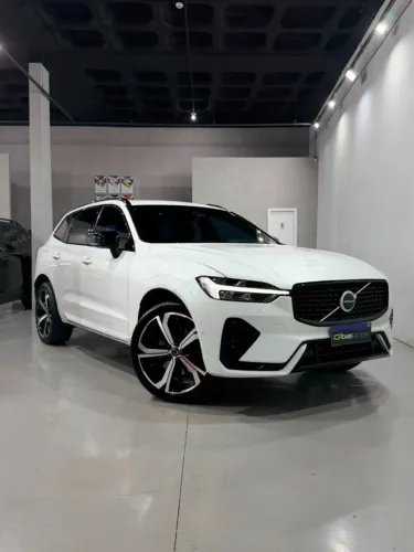 Volvo XC-60 T-8 Ultim.dark 2.0 AWD (híbrido) 2023