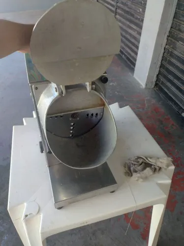 Triturador semi novo