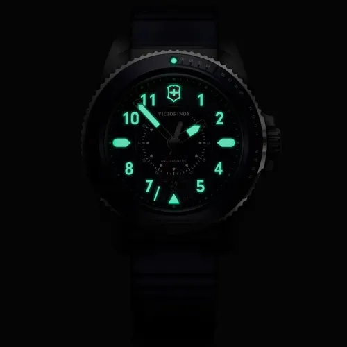Relógio Victorinox Journey 1884 Masculino Borracha Azul