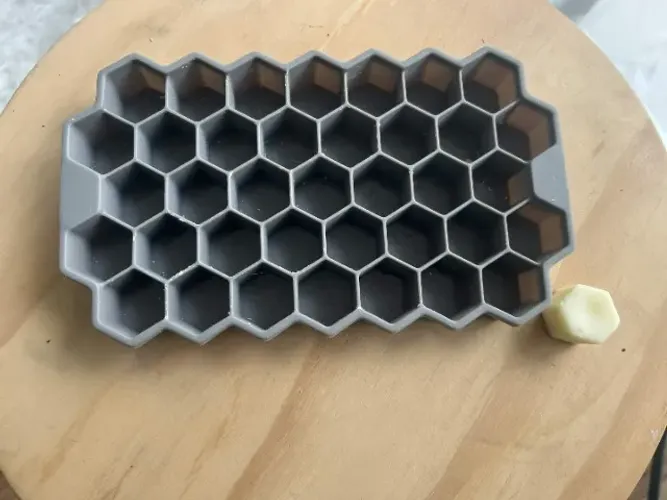 Molde de silicone em formato de colmeia