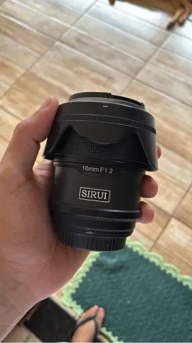 Lente sirui 16mm