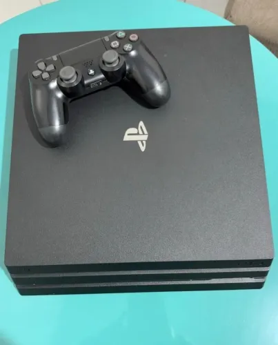Playstation 4 Pro de 1TB + leia o anúncio, aceito celular em troca