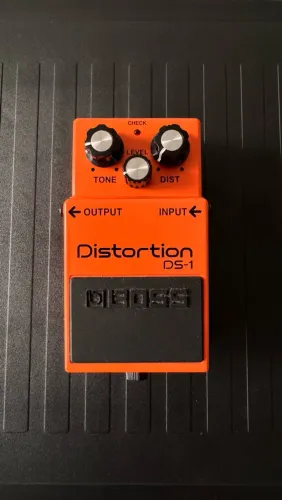 Pedal BOSS - Distortion DS-1