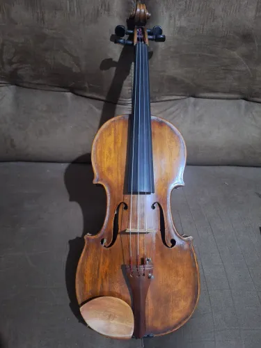 Viola antiga mais 50 anos de autor 