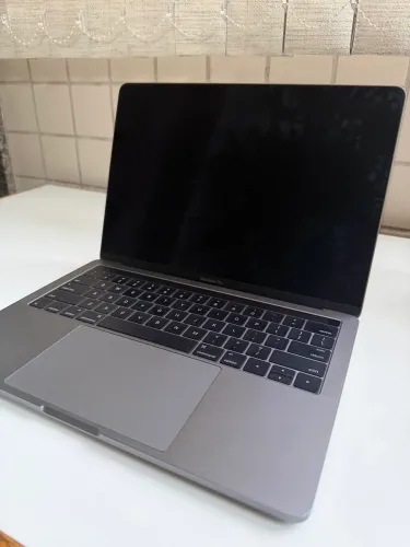 MacBook Pro 2016 - 8GB RAM e 256GB