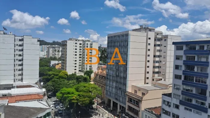B&A Vende Apartamento Quarto e Sala em Centro Historico de Petrópolis