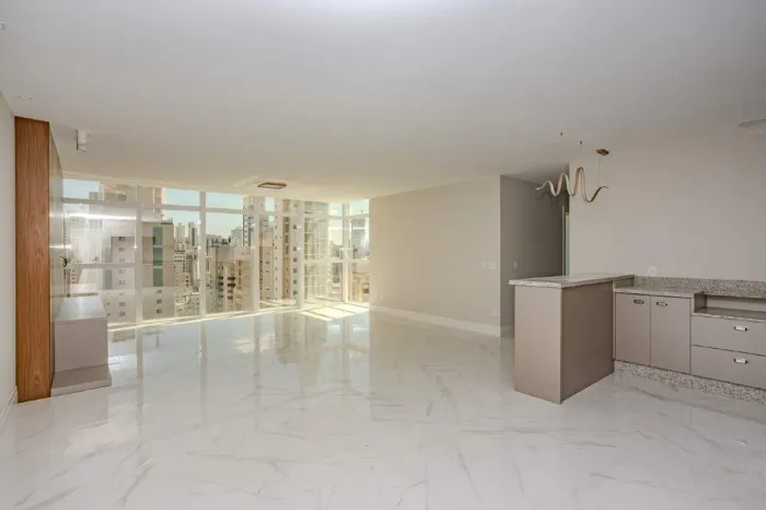 Apartamento 4 quartos 125m² Centro Balneário Camboriú