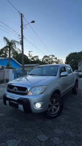 Toyota Hilux CD D4-d 4X4 2.5 16V 102cv TB Dies. 2009