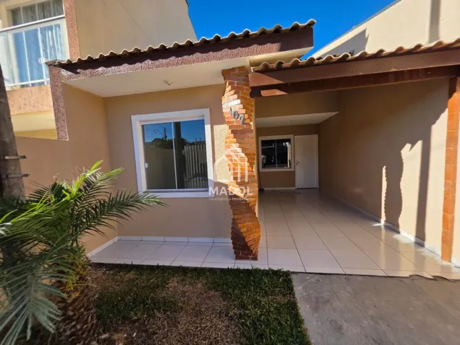 OPORTUNIDADE-Casa Recém-Reformada Próxima ao Shopping e Pronta para Financiar