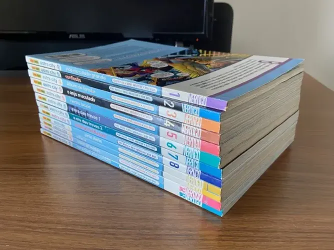 Astro City coleção completa Panini - 12 volumes